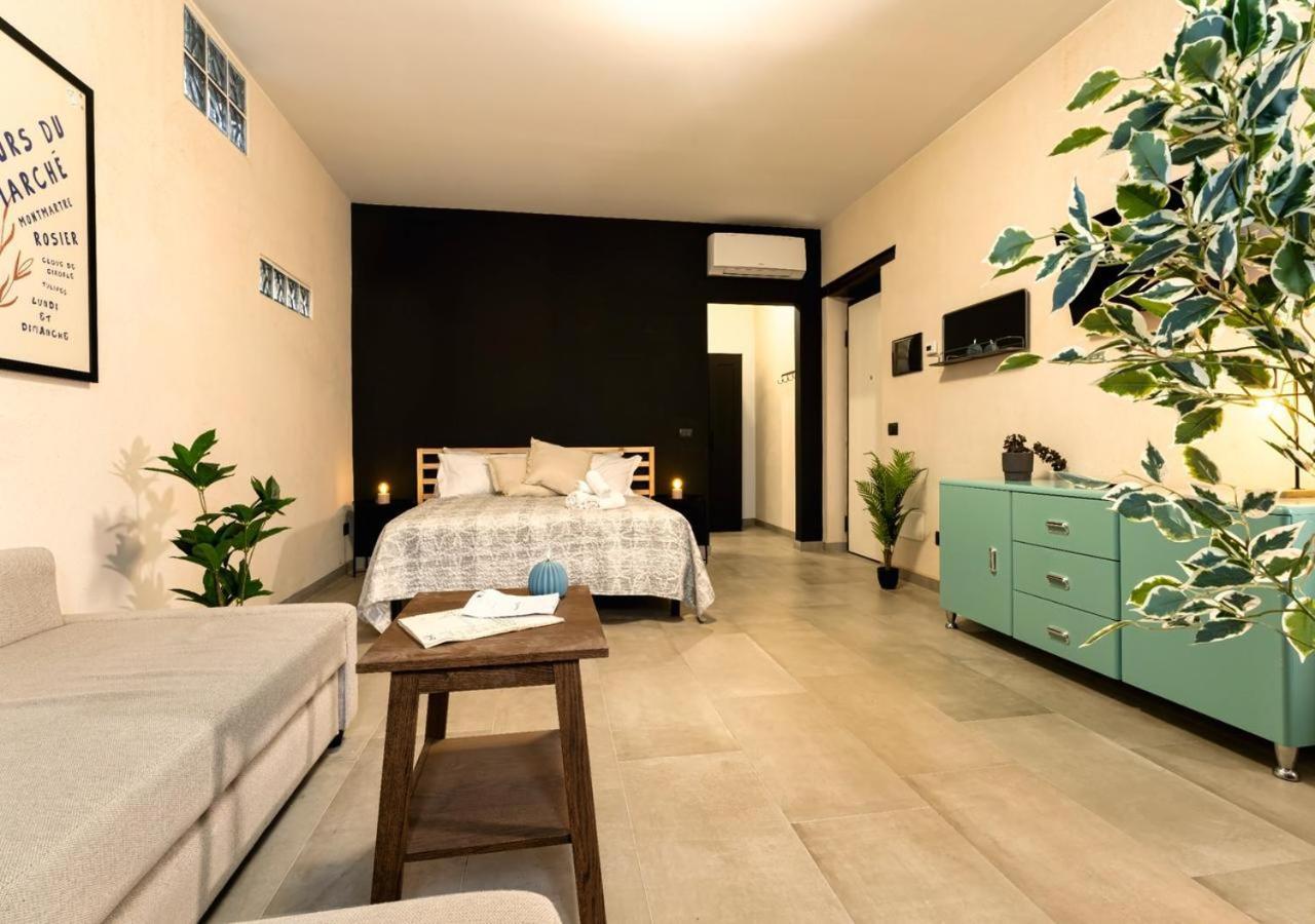 Residence La Corte - Bilocale 3 Новара Экстерьер фото